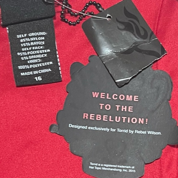 NWT- Rebel Wilson for Torrid Red & Black Lace Sleeveless Peplum Bodycon Dress 16 - Picture 3 of 15